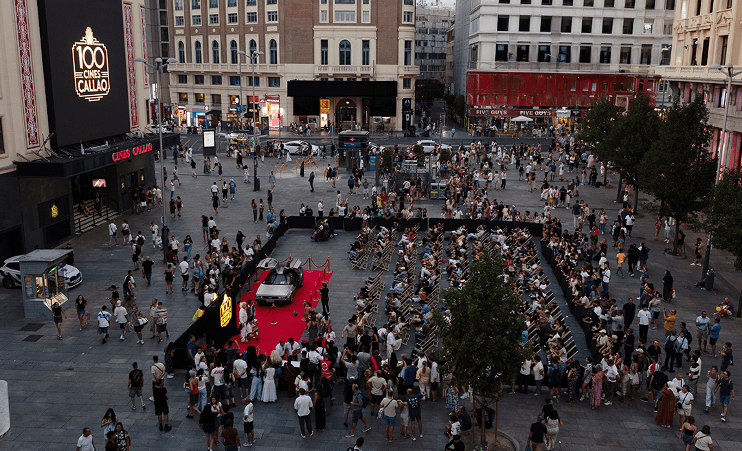 CINES CALLAO CONVIRTIÓ LA PLAZA DEL CALLAO EN UN CINE DE VERANO PARA CELEBRAR SUS 100 AÑOS  CON MADRID
